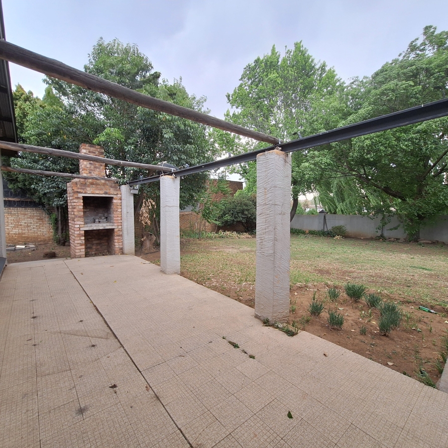4 Bedroom Property for Sale in Frankfort Free State